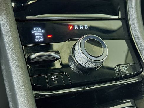 Used 2022 Jeep Grand Cherokee Limited 4xe image 25