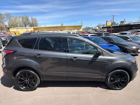 Used 2018 Ford Escape SE w/ SE Sport Appearance Package AWD/4WD image 8