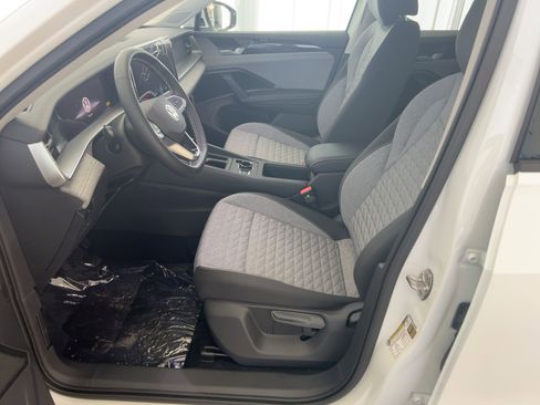 New 2026 Volkswagen Tiguan S image 5