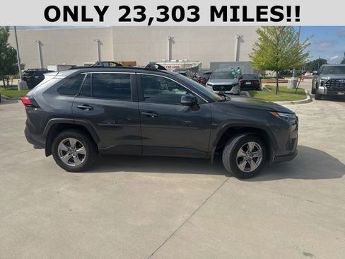 Used 2024 Toyota RAV4 XLE w/ Convenience Package FWD image 2
