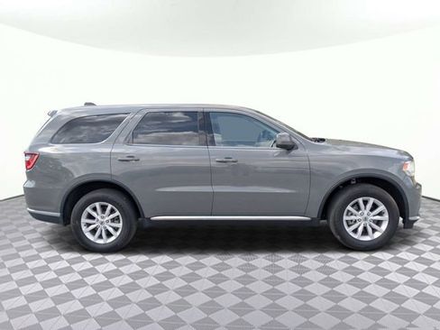 Used 2020 Dodge Durango SXT w/ 3rd Row Seating Group image 3