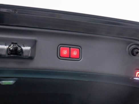 Used 2022 Mercedes-Benz S 500 4MATIC image 36