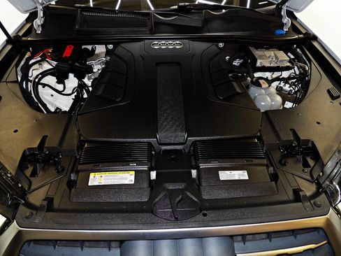 Used 2019 Audi Q7 3.0T Prestige image 23