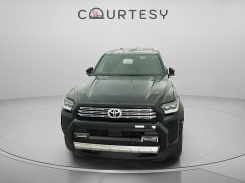 Used 2026 Toyota 4Runner Limited image 15