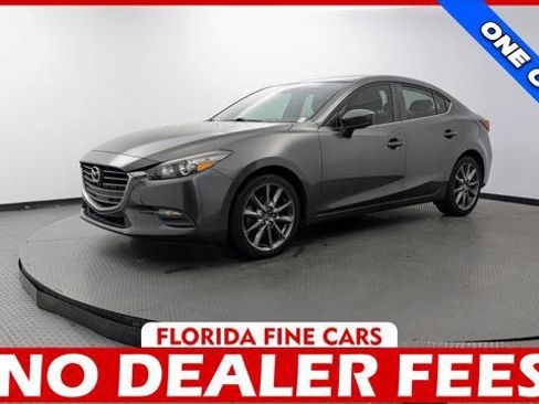 Used 2018 MAZDA MAZDA3 Touring FWD image 1