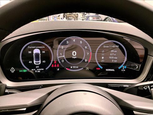 New 2026 Porsche Cayenne S AWD/4WD image 17