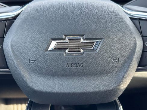 New 2026 Chevrolet Equinox LT w/ Convenience Package II image 14