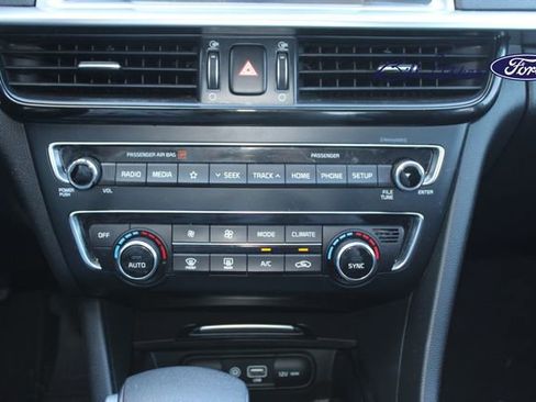 Used 2019 Kia Optima S image 15