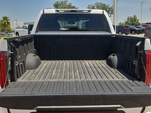 Used 2025 Toyota Tundra SR5 w/ SR5 Convenience Package AWD/4WD image 6