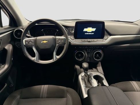 Used 2024 Chevrolet Blazer LT w/ Convenience Package FWD image 18