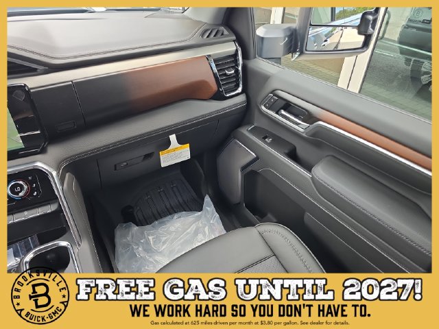 New 2026 GMC Sierra 3500 Denali w/ Denali Reserve Package AWD/4WD image 16