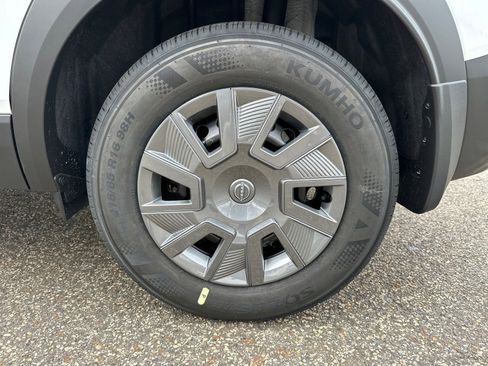 New 2026 Nissan Kicks S FWD image 19
