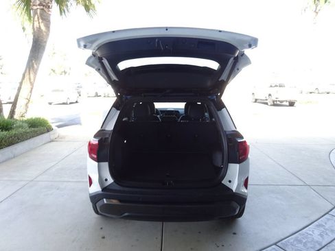 New 2027 GMC Terrain Elevation AWD/4WD image 28