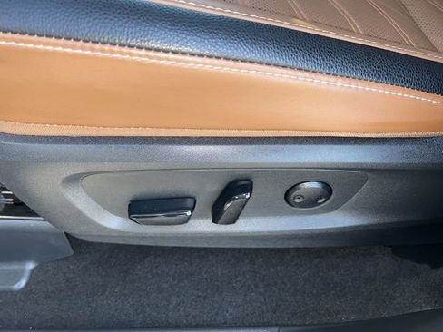 Certified 2025 Nissan Pathfinder Platinum w/ Cargo Package image 23