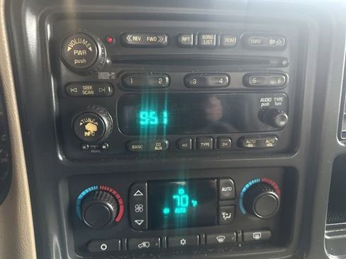 Used 2005 Chevrolet Silverado 3500 LT w/ Heavy-Duty Power Package image 23