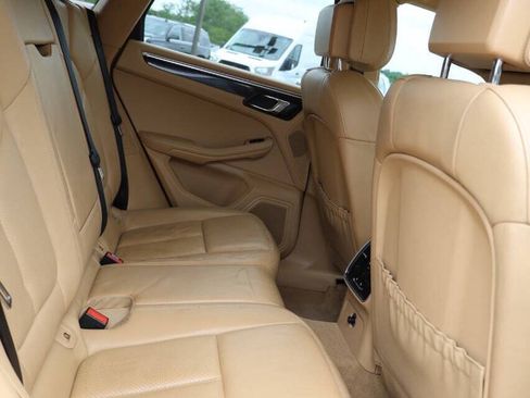 Used 2015 Porsche Macan S AWD/4WD image 16