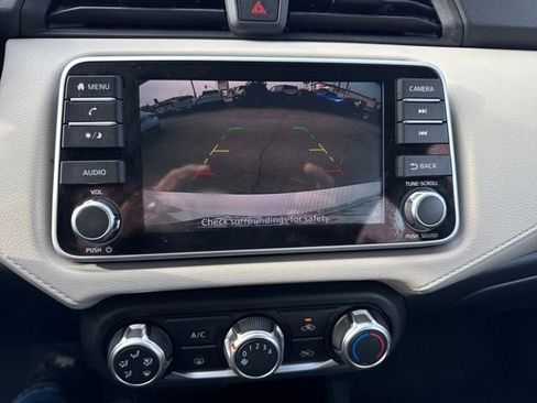 Used 2021 Nissan Versa SV image 19