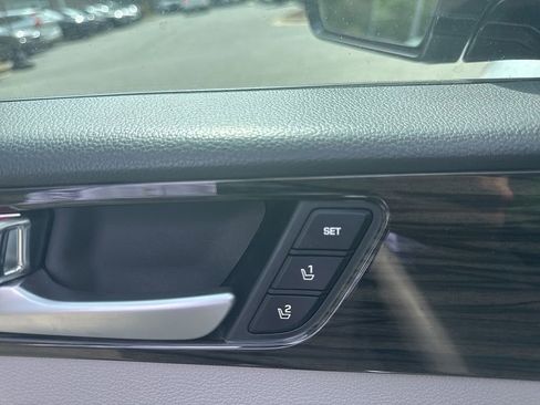 Used 2017 Hyundai Sonata Limited w/ Ultimate Package 02 FWD image 11
