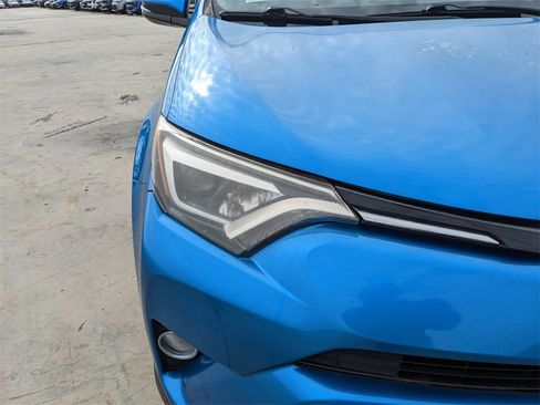 Used 2017 Toyota RAV4 Limited image 11