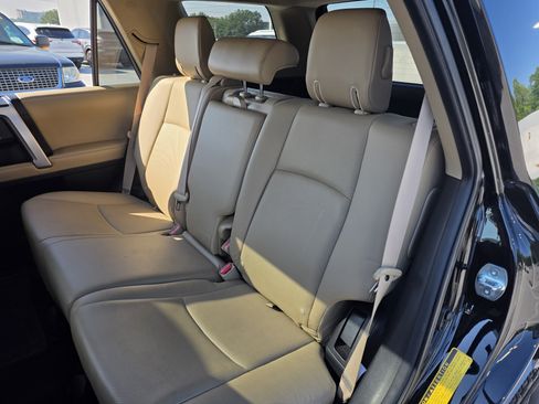 Used 2016 Toyota 4Runner Limited image 23