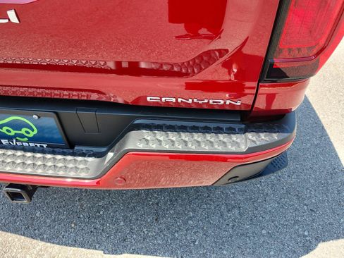 Certified 2026 GMC Canyon Denali AWD/4WD image 5