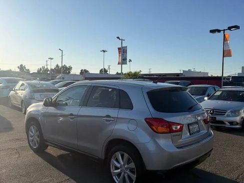 Used 2013 Mitsubishi Outlander Sport SE FWD image 4