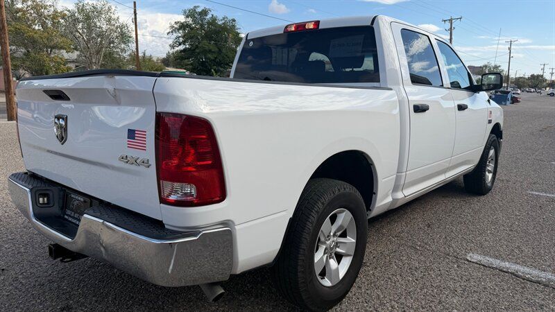 Used 2018 RAM 1500 4x4 Crew Cab w/ Chrome Appearance Group image 10