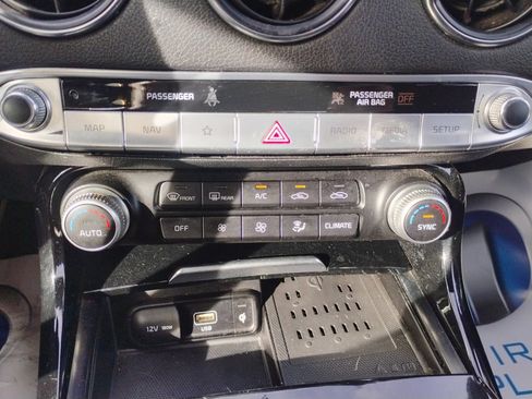 Used 2022 Kia Stinger GT-Line image 21