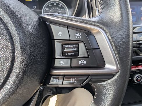 Used 2023 Subaru Forester Premium AWD/4WD image 30