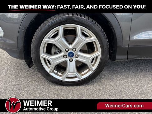 Used 2019 Ford Escape Titanium AWD/4WD image 9