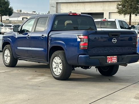 Used 2022 Nissan Frontier SV image 7