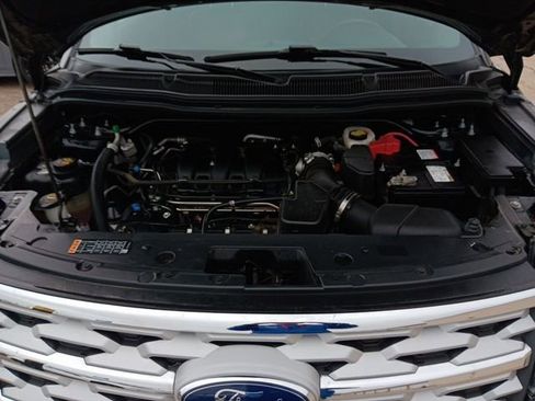 Used 2019 Ford Explorer XLT w/ Equipment Group 202A image 38