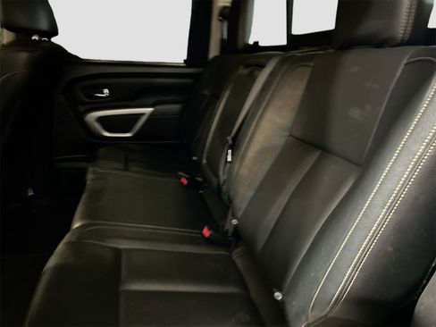 Used 2017 Nissan Titan SL image 25