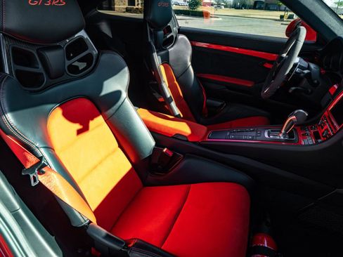 Used 2016 Porsche 911 GT3 RS image 38