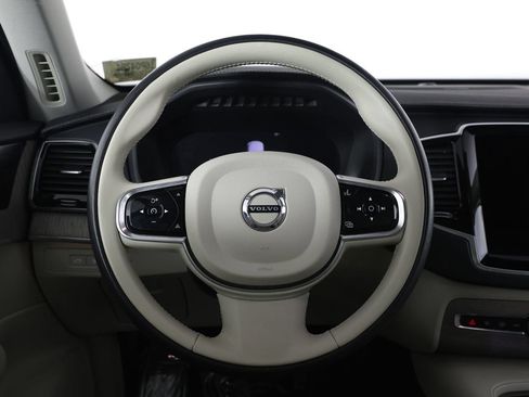 Used 2023 Volvo XC90 T8 Ultimate AWD/4WD image 8