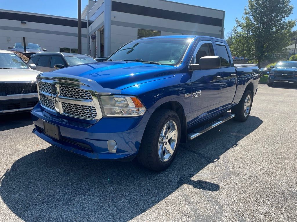 Used 2018 RAM 1500 Express w/ Express Value Package AWD/4WD image 3