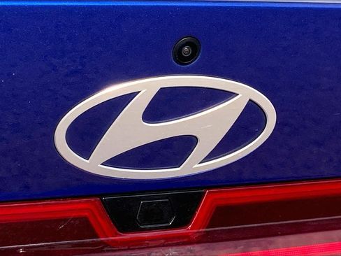 Used 2025 Hyundai Elantra SEL FWD image 30