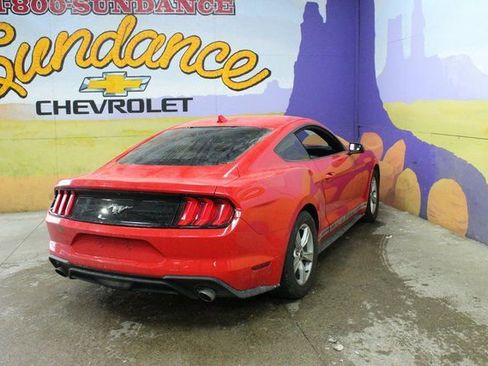 Used 2022 Ford Mustang Coupe image 8