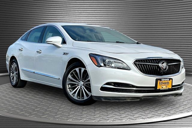 Used 2019 Buick LaCrosse Essence w/ Sights and Sounds Package FWD image 3