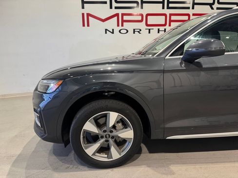 Used 2023 Audi Q5 2.0T Premium w/ Convenience Package AWD/4WD image 3