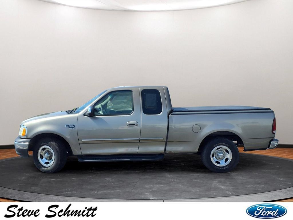 Used 2002 Ford F150 2WD SuperCab image 2