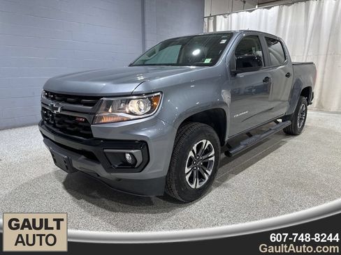 Used 2021 Chevrolet Colorado Z71 AWD/4WD image 4