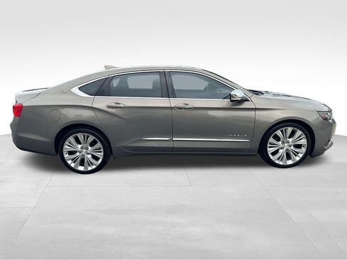 Used 2017 Chevrolet Impala Premier w/ Enhanced Convenience Package FWD image 8