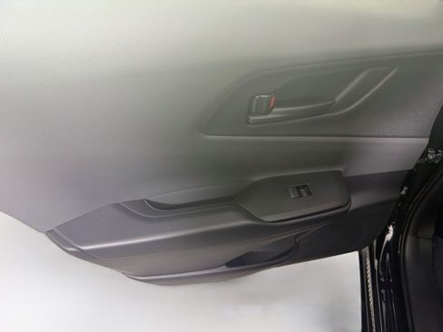 Used 2026 Toyota Prius LE FWD image 24