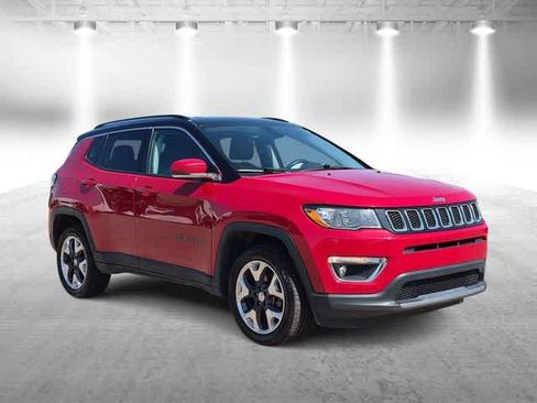 Used 2018 Jeep Compass Limited w/ Navigation Group AWD/4WD image 2