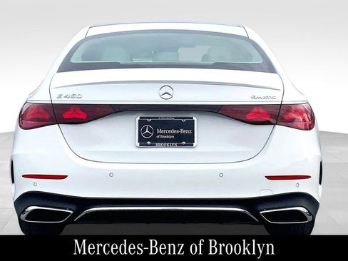 Used 2025 Mercedes-Benz E 450 4MATIC Sedan image 4