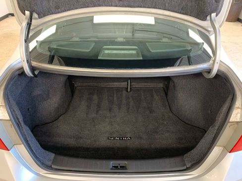 Used 2019 Nissan Sentra SV w/ Special Edition Package image 6