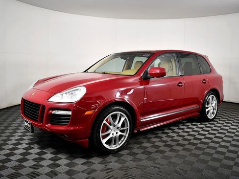 Used 2008 Porsche Cayenne GTS image 56