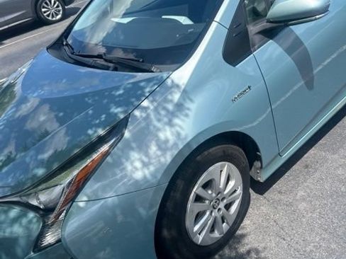 Used 2016 Toyota Prius Two FWD image 1