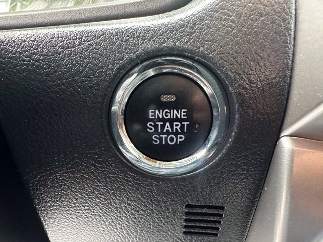 Used 2018 Toyota 4Runner Limited AWD/4WD image 32